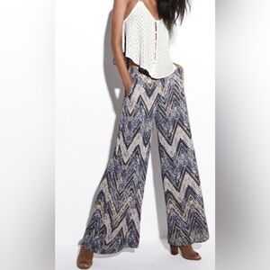 ASTR Abstract Chevron Wide Leg Pants